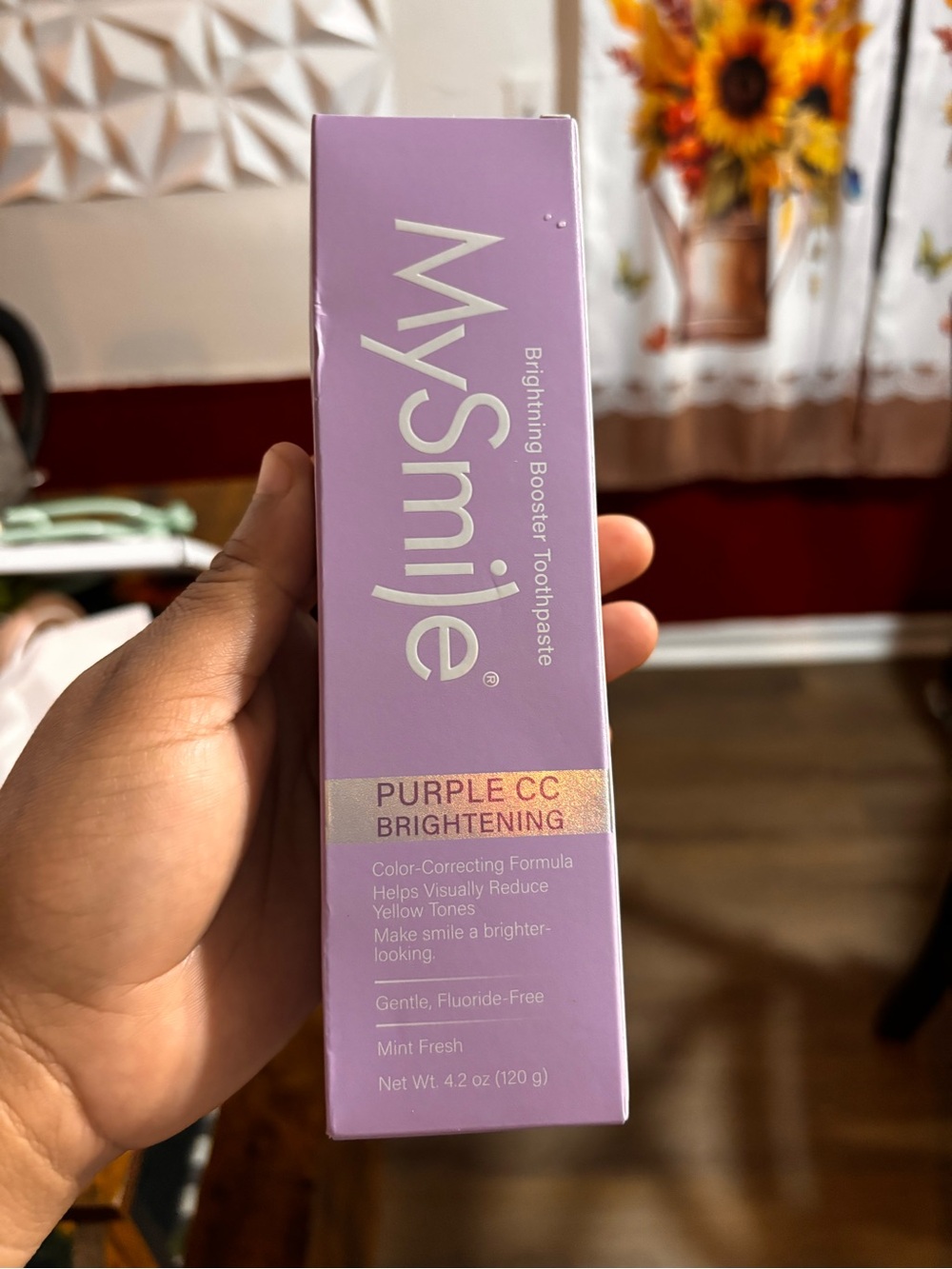 Purple Color-Correcting Toothpaste - Picture 6 of 10